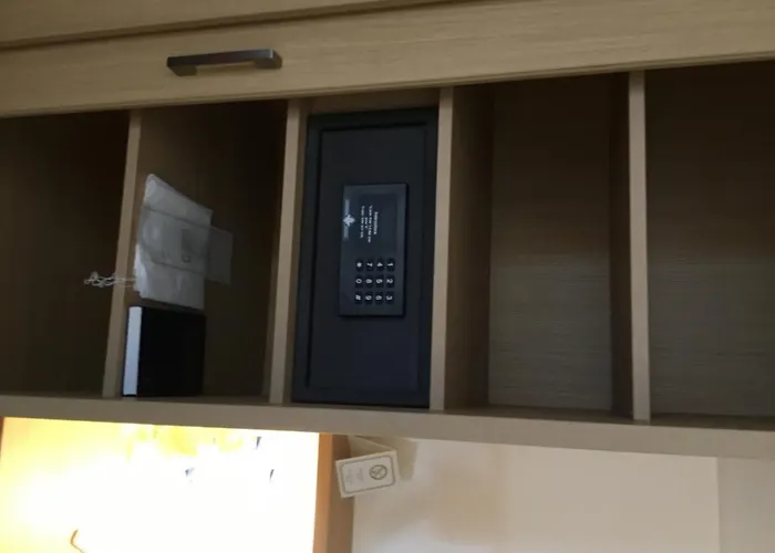 阿尔代酒店 威滕